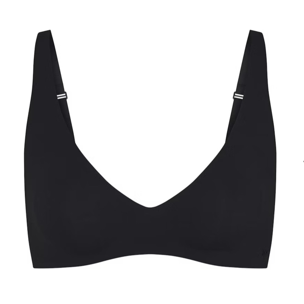 SKIMS NWT *SOLD OUT! * Naked Plunge Bra *ONYX*
